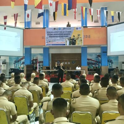 Sally Maritime - Adakan Kerjasama dengan Politeknik Sumatera Barat, Sally Maritime Lakukan Kegiatan Kuliah Umum dan Proses Rekrutmen
